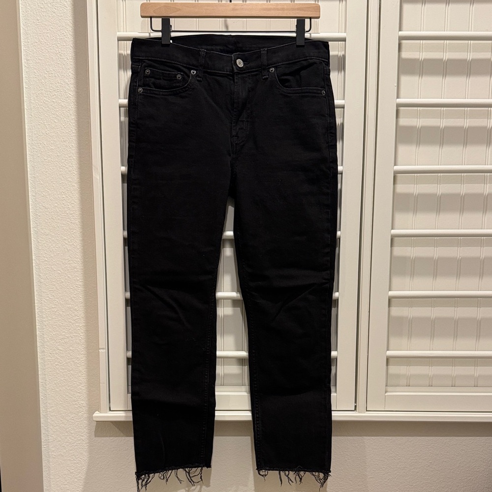 GAP Women's Black Straight Leg Jeans